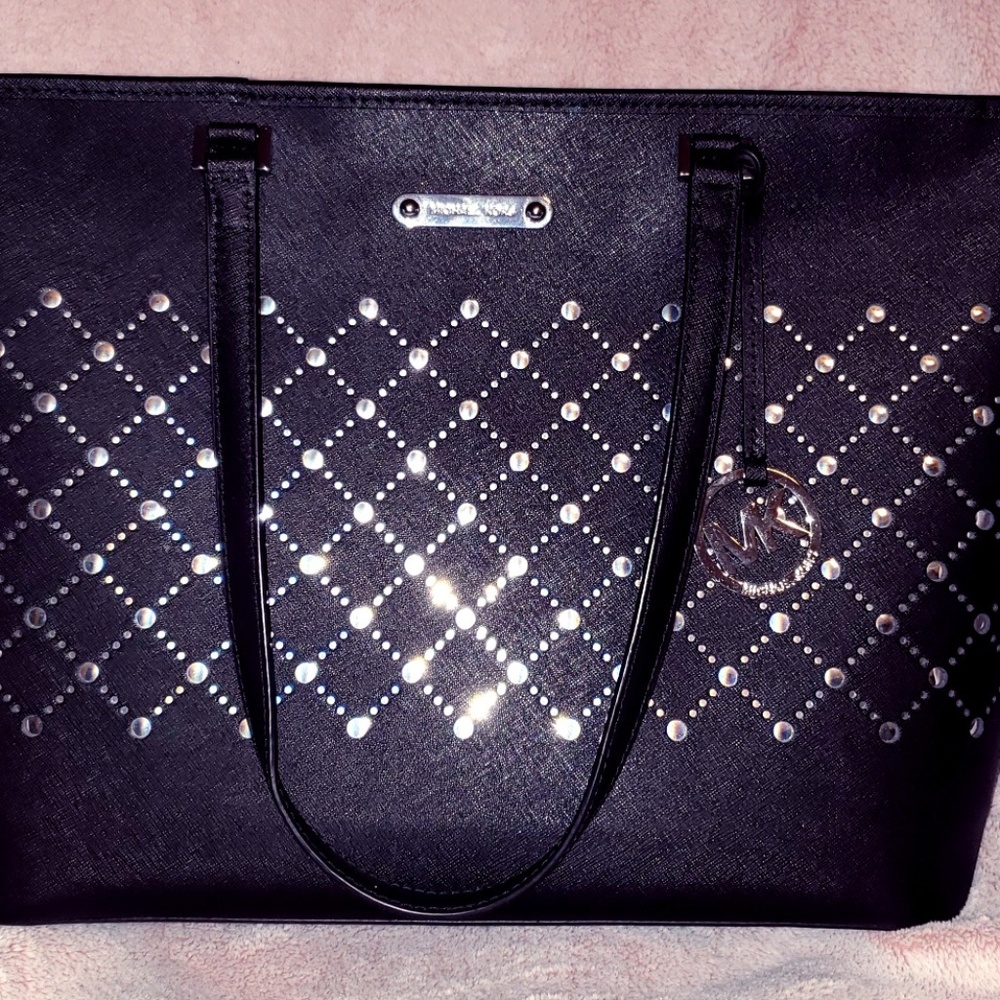 Michael Kors Violet Large Carry All Tote Leather